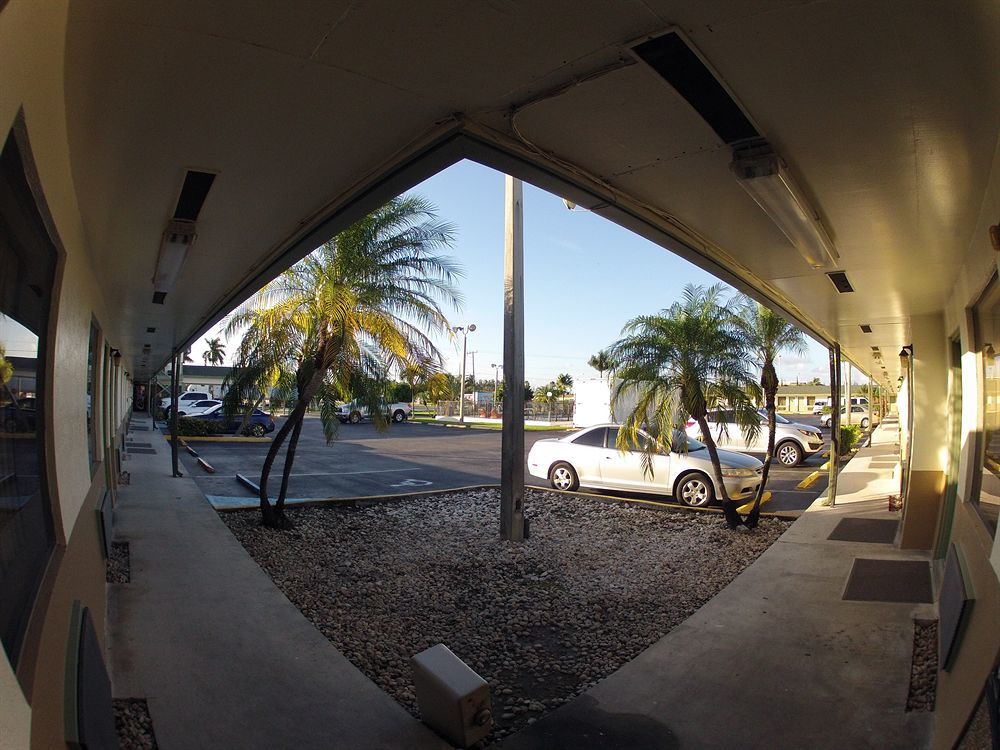 Budget Host Inn Florida City Exterior foto