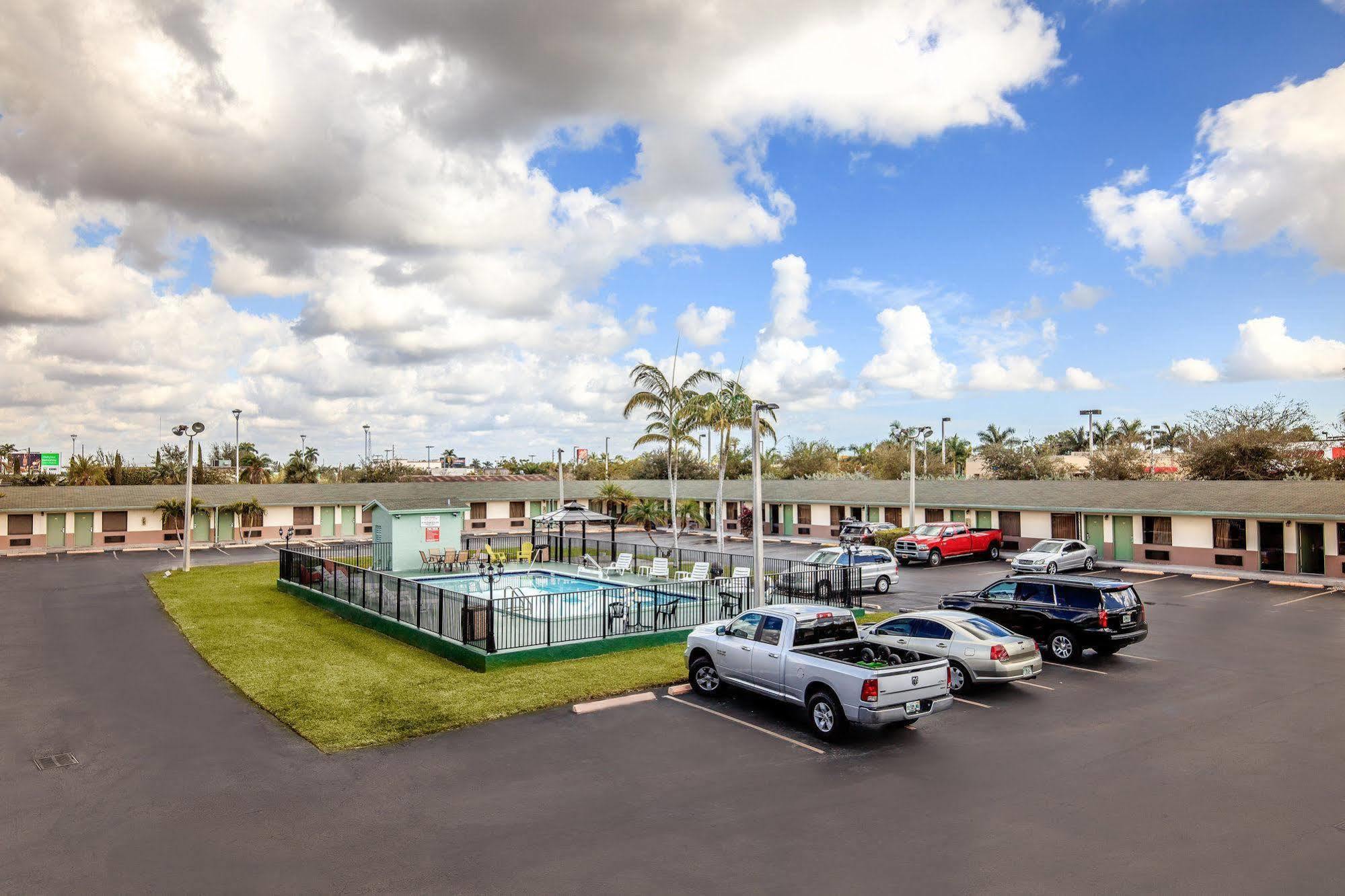 Budget Host Inn Florida City Exterior foto